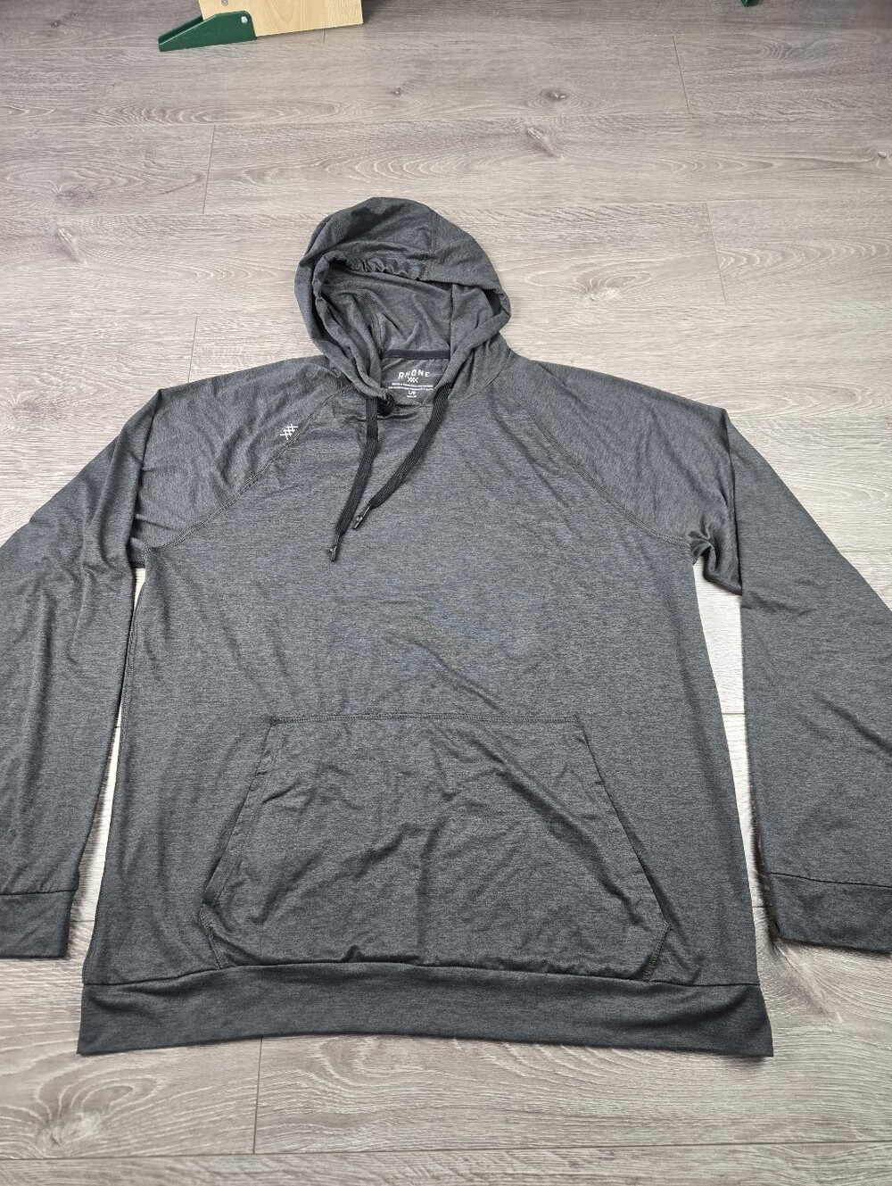 Rhone Hoodie Mens Large Gray Performance Pullover Activewear Tech